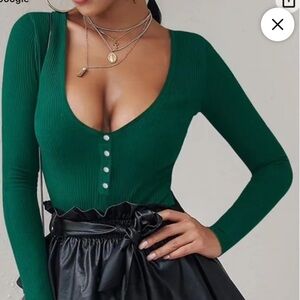 Bellelovin Women’s ribbed long sleeve bodysuit evergreen size Medium